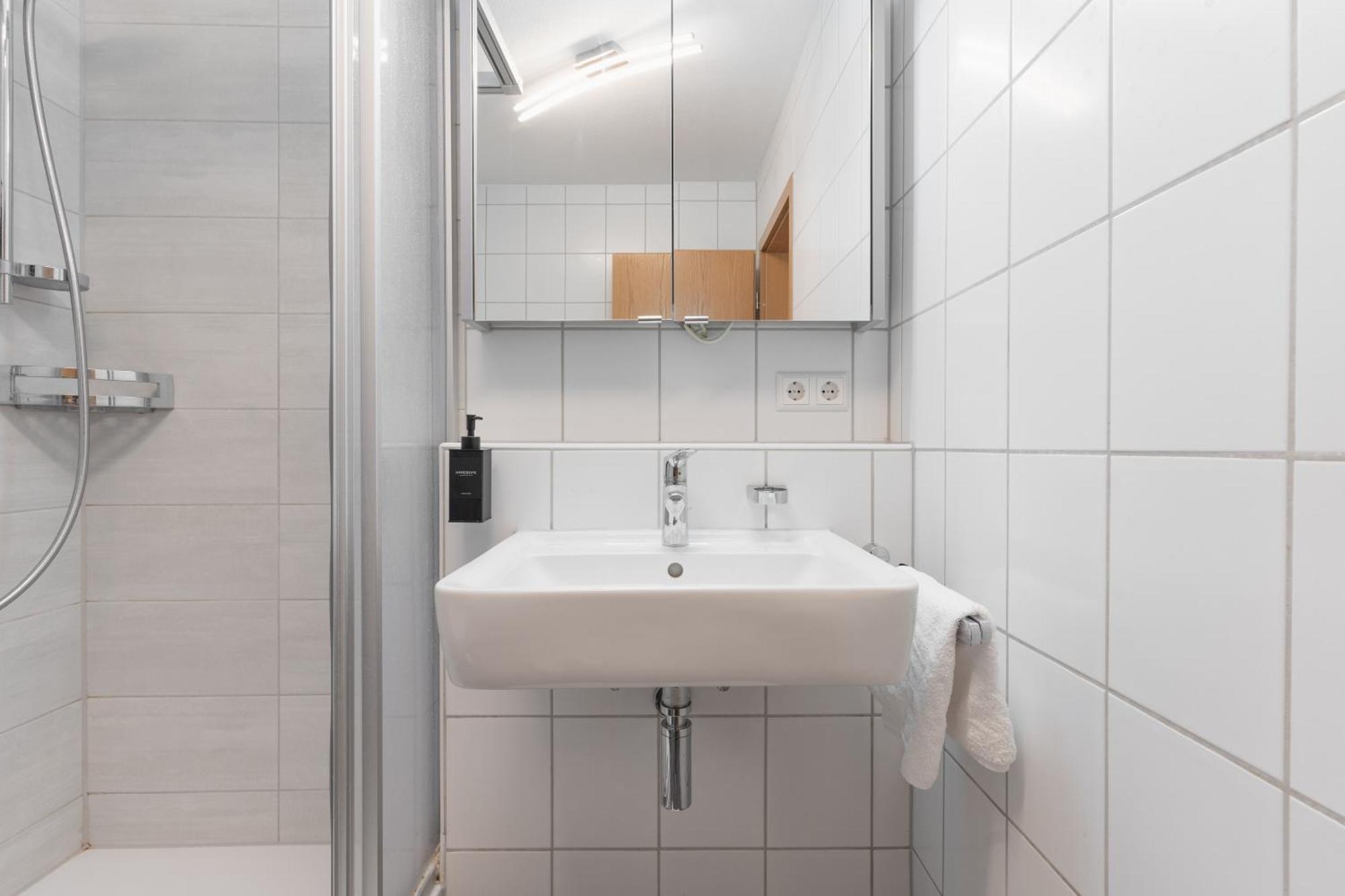 Untersee-Suite Istayunixi Seenaehe-Terrasse-Workspace-Netflix-Parkplatz Radolfzell am Bodensee Esterno foto