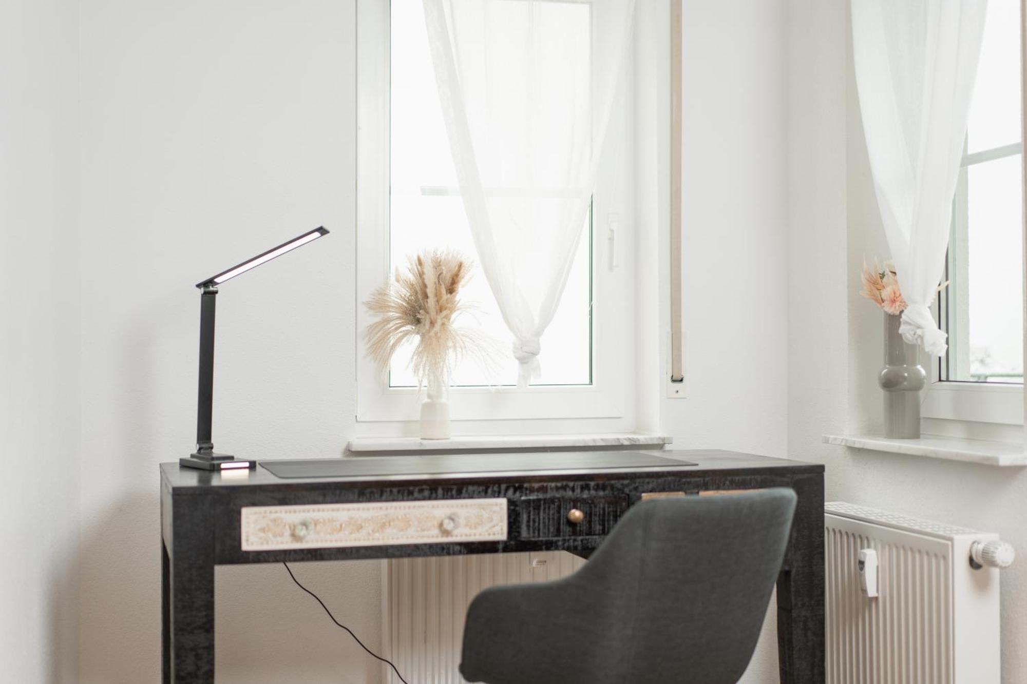 Untersee-Suite Istayunixi Seenaehe-Terrasse-Workspace-Netflix-Parkplatz Radolfzell am Bodensee Esterno foto